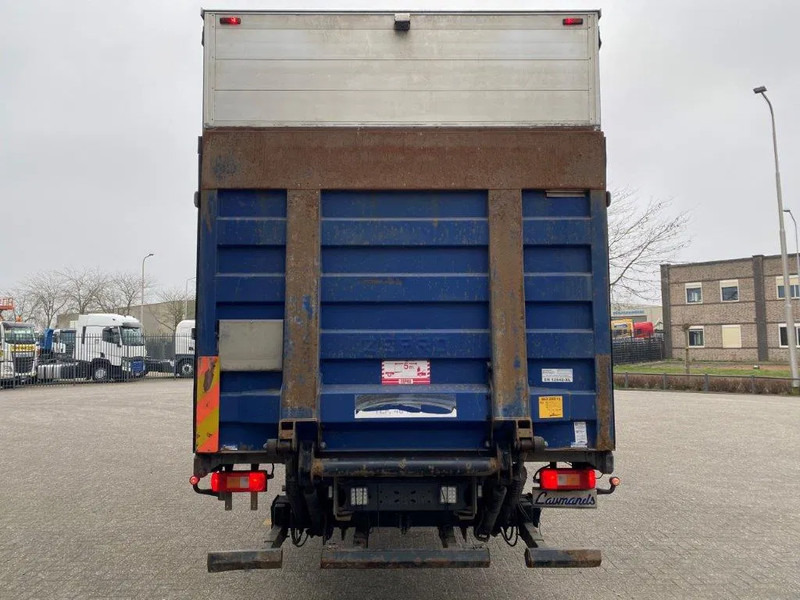 Volvo FM11-330 / LOW KM'S:472120 KM / LWDS / FULL-AIR / NAVI / CURTAIN SAILS / PLATFORM 2500KG / AUTOMATIC / EURO-6 / 2016 - شاحنة ذات ستائر جانبية: صورة 4 Volvo FM11-330 / LOW KM'S:472120 KM / LWDS / FULL-AIR / NAVI / CURTAIN SAILS / PLATFORM 2500KG / AUTOMATIC / EURO-6 / 2016 - شاحنة ذات ستائر جانبية: صورة 4