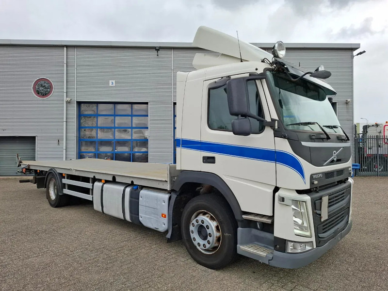 Volvo FM11-330 / ONLY:376356 KM / NAVI / FULL-AIR / LWDS / AIRCO / AUTOMATIC / EURO-6 / 2016 - شاحنة بهيكل معدني للمقصورة: صورة 2 Volvo FM11-330 / ONLY:376356 KM / NAVI / FULL-AIR / LWDS / AIRCO / AUTOMATIC / EURO-6 / 2016 - شاحنة بهيكل معدني للمقصورة: صورة 2