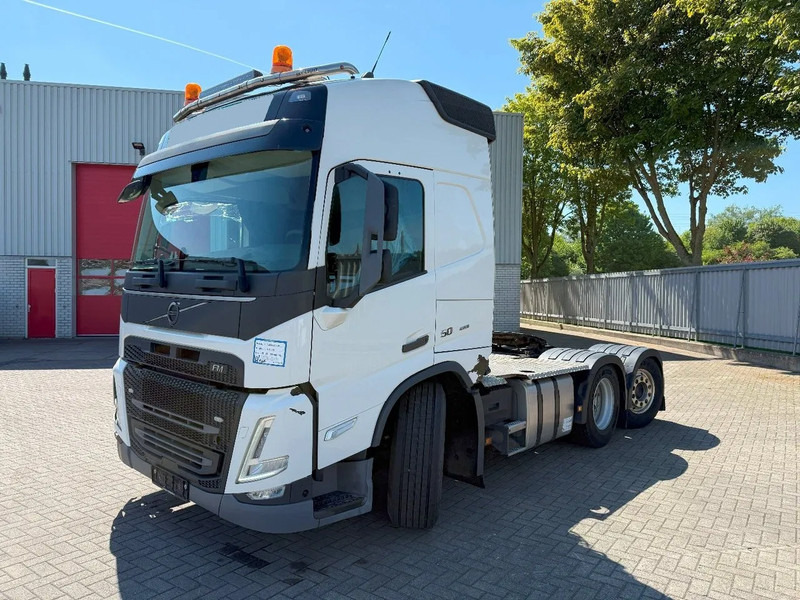 Volvo FM5-500 / ENGINE RUNNING / HYDRAULICS / DYNAMIC STEERING / ONLY:228169 KM / FULL-AIR / LIFT+LENKACHSE / VEB+ / ACC / LWDS / AUTO - مقطورة السحب: صورة 1 Volvo FM5-500 / ENGINE RUNNING / HYDRAULICS / DYNAMIC STEERING / ONLY:228169 KM / FULL-AIR / LIFT+LENKACHSE / VEB+ / ACC / LWDS / AUTO - مقطورة السحب: صورة 1
