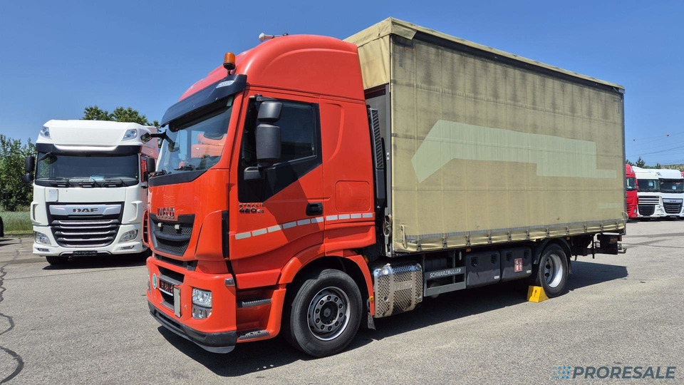 IVECO STRALIS AS 190S42 EURO 6 - valník s plachtou + hydraulické čelo - شاحنة ذات ستائر جانبية: صورة 2 IVECO STRALIS AS 190S42 EURO 6 - valník s plachtou + hydraulické čelo - شاحنة ذات ستائر جانبية: صورة 2