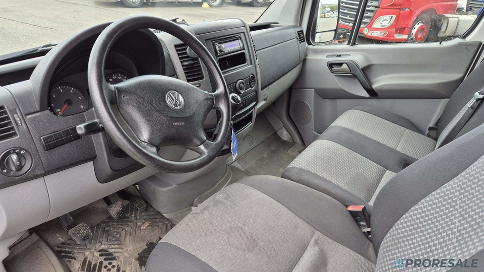 VOLKSWAGEN CRAFTER 2,0 TDi 100 kW skříňový - شاحنة بصندوق مغلق: صورة 5 VOLKSWAGEN CRAFTER 2,0 TDi 100 kW skříňový - شاحنة بصندوق مغلق: صورة 5