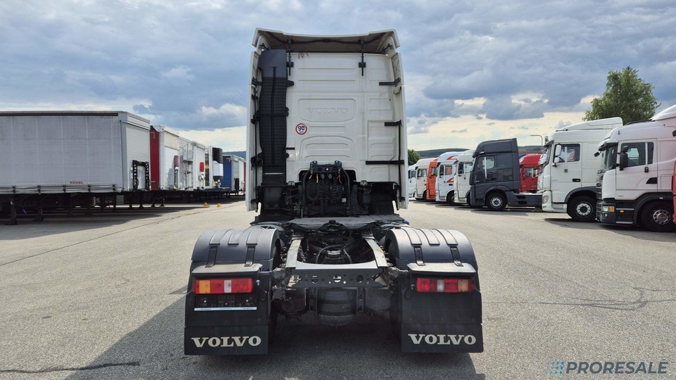 VOLVO FH 460 EURO 6 - مقطورة السحب: صورة 3 VOLVO FH 460 EURO 6 - مقطورة السحب: صورة 3