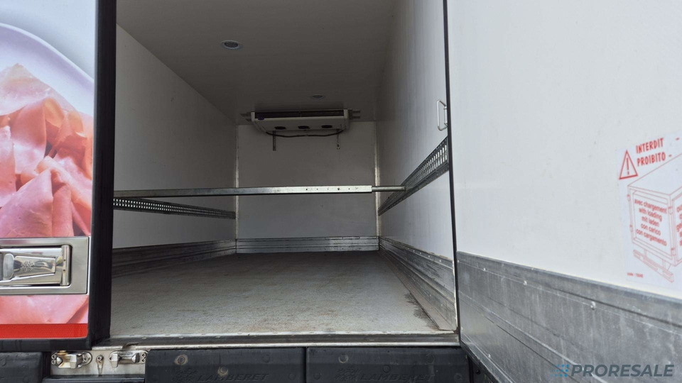 VOLVO FL 250 BB EURO 6 - mrazírna + CARRIER XARIOS 600 EL MAXI - شاحنة ذات مبرد: صورة 5 VOLVO FL 250 BB EURO 6 - mrazírna + CARRIER XARIOS 600 EL MAXI - شاحنة ذات مبرد: صورة 5