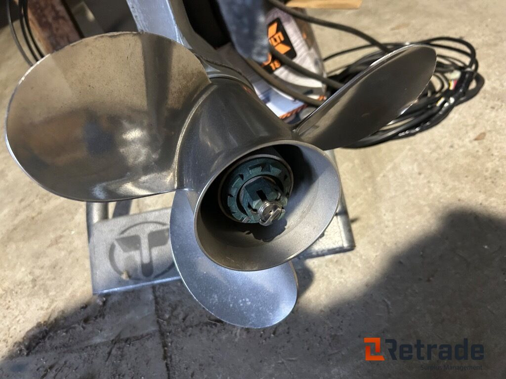 آلات أخرى 2002 Båtmotor Honda 130 hk Four Stroke: صورة 9 آلات أخرى 2002 Båtmotor Honda 130 hk Four Stroke: صورة 9