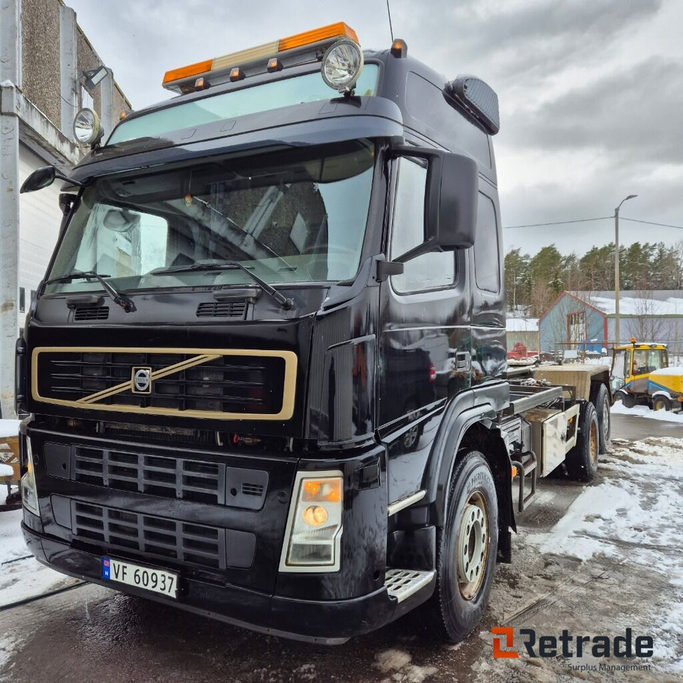 Bil VOLVO FM12 6X2 - سيارة: صورة 1 Bil VOLVO FM12 6X2 - سيارة: صورة 1