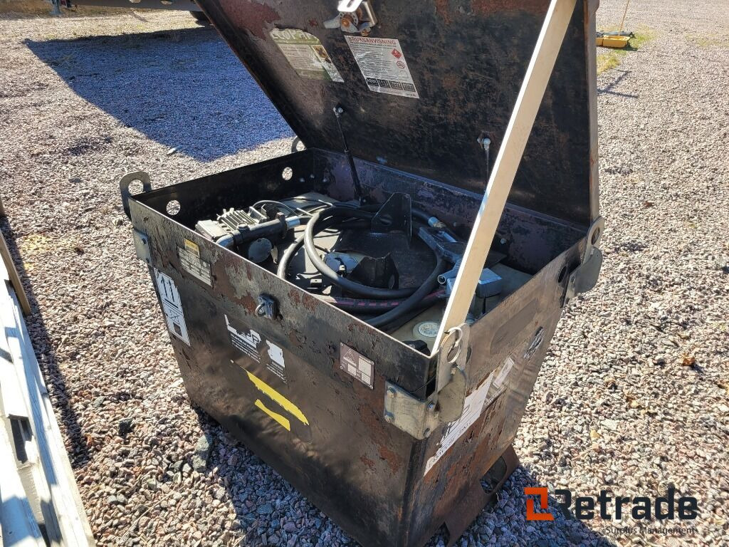 Bränsletank Dieseltank Western EC400 med pump - معدات الانشاءات: صورة 1 Bränsletank Dieseltank Western EC400 med pump - معدات الانشاءات: صورة 1