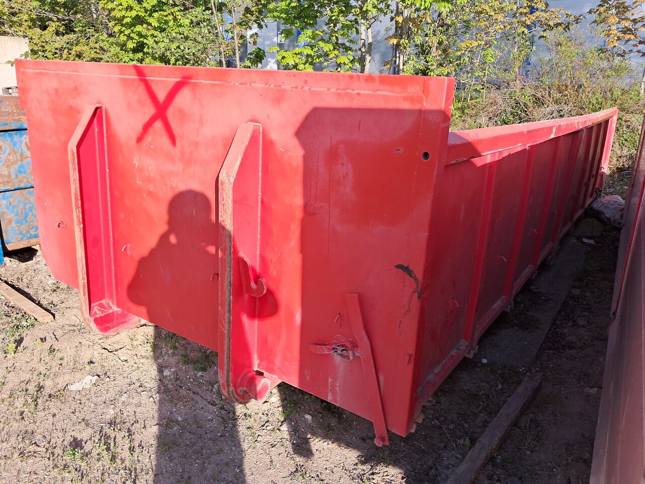 Container Rød 6m - شاحنة حاويات: صورة 1 Container Rød 6m - شاحنة حاويات: صورة 1