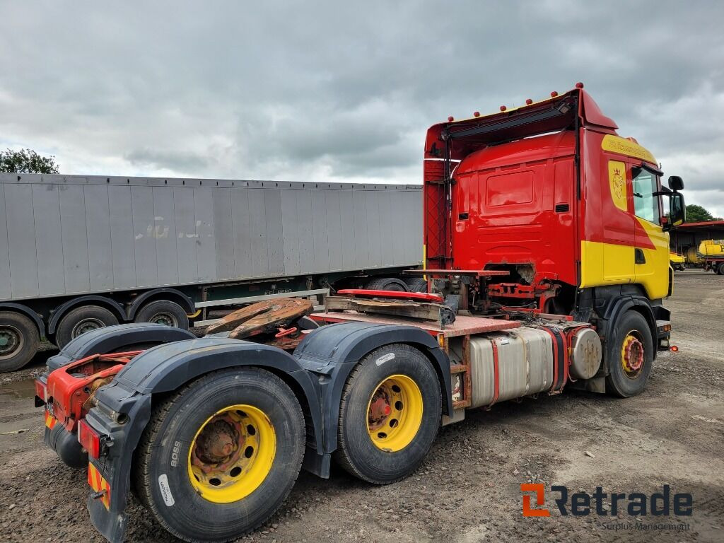 Dragbil trailerdragare med hydraulik Scania R500 6x4 samt extra chassi - رأس تريلا: صورة 3 Dragbil trailerdragare med hydraulik Scania R500 6x4 samt extra chassi - رأس تريلا: صورة 3