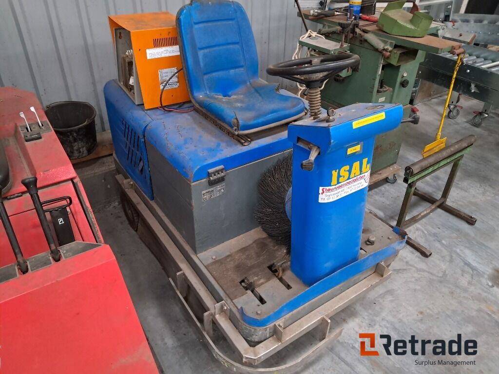 Fejemaskine ISAL 110 E - آلات الإنشاء: صورة 1 Fejemaskine ISAL 110 E - آلات الإنشاء: صورة 1