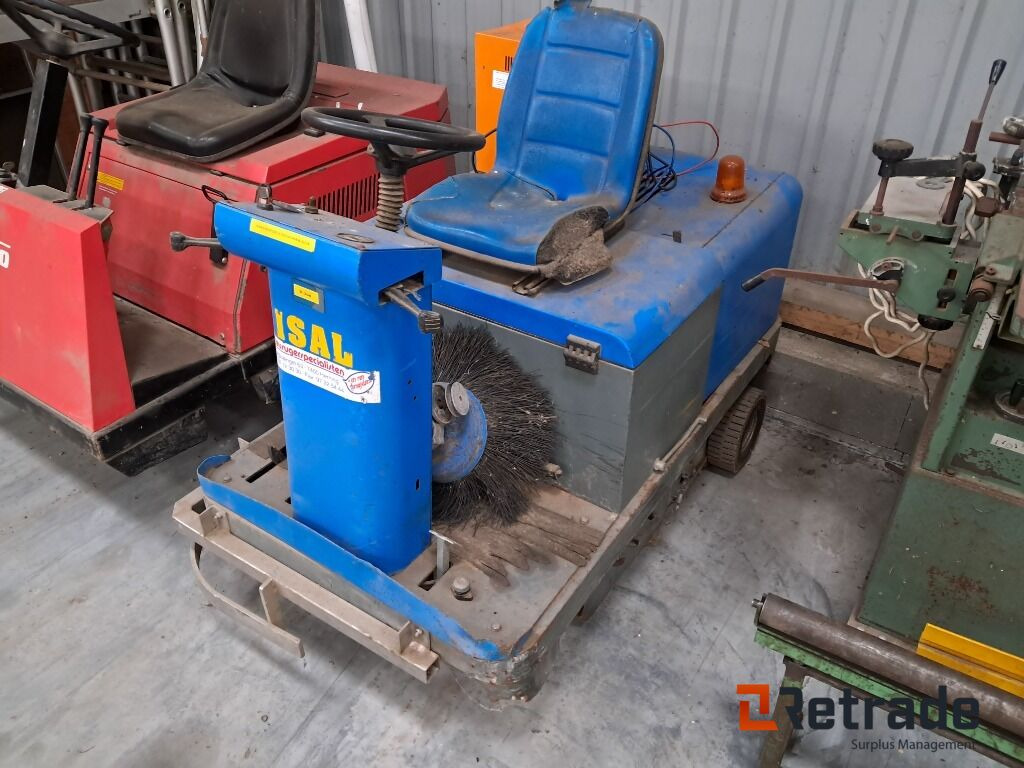 Fejemaskine ISAL 110 E - آلات الإنشاء: صورة 2 Fejemaskine ISAL 110 E - آلات الإنشاء: صورة 2