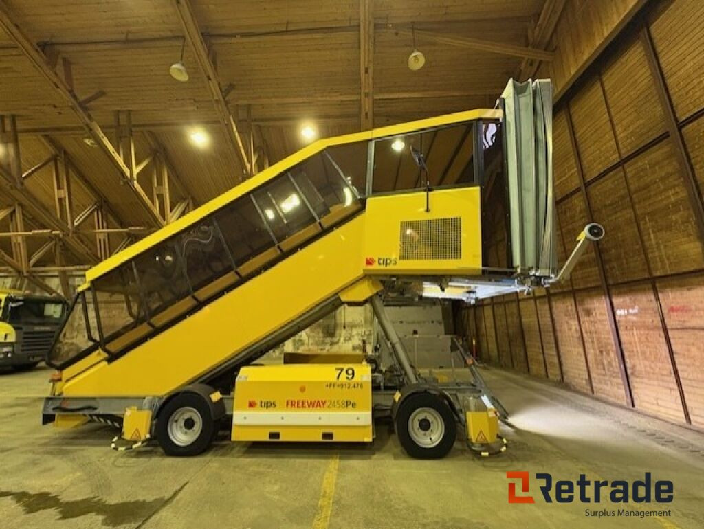 Flytrapp - TIPS FREEWAY 2458Pe - Lav timestand. - سلالم الطائرة: صورة 1 Flytrapp - TIPS FREEWAY 2458Pe - Lav timestand. - سلالم الطائرة: صورة 1