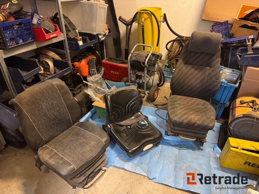 Förarstolar Grammer och Isri 3 stycken - معدات الانشاءات: صورة 1 Förarstolar Grammer och Isri 3 stycken - معدات الانشاءات: صورة 1