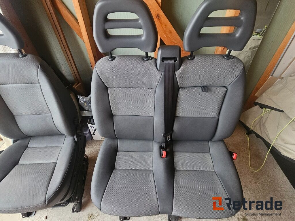 Framstolar Peugeot Boxer - سيارة: صورة 3 Framstolar Peugeot Boxer - سيارة: صورة 3