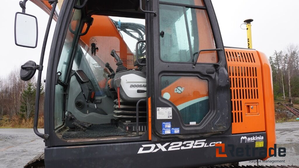Grävmaskin Doosan DX 235 LCR -5 GPS 3D Moba - حفار زاحف: صورة 5 Grävmaskin Doosan DX 235 LCR -5 GPS 3D Moba - حفار زاحف: صورة 5