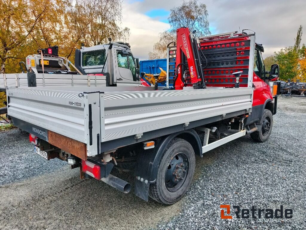 IVECO Daily 70W, 4X4 Tipp og Kran - قلاب صغير: صورة 3 IVECO Daily 70W, 4X4 Tipp og Kran - قلاب صغير: صورة 3