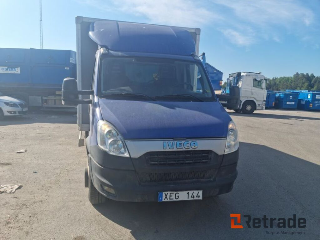 Lastbil Iveco DAILYA EEV - شاحنة بصندوق مغلق: صورة 2 Lastbil Iveco DAILYA EEV - شاحنة بصندوق مغلق: صورة 2