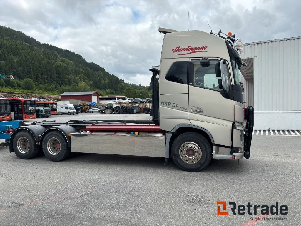 Lastebil VOLVO FH 16 750 - شاحنة برافعة خطافية: صورة 5 Lastebil VOLVO FH 16 750 - شاحنة برافعة خطافية: صورة 5