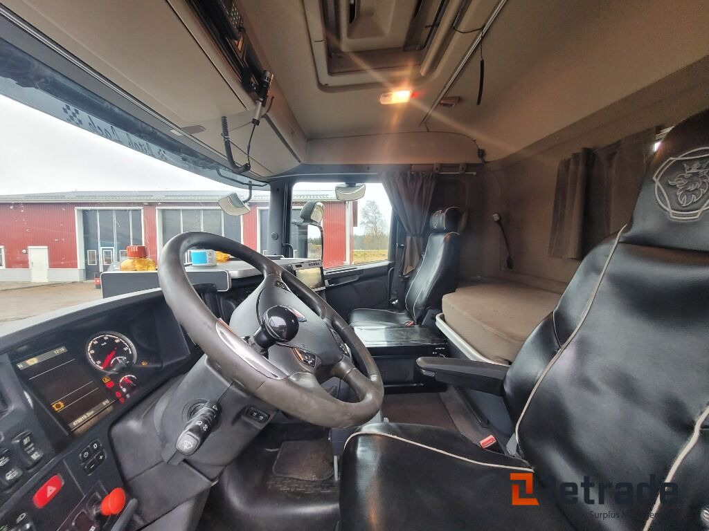 Lastväxlare Scania R520 V8 Tridem Euro 6 - شاحنة برافعة خطافية: صورة 5 Lastväxlare Scania R520 V8 Tridem Euro 6 - شاحنة برافعة خطافية: صورة 5