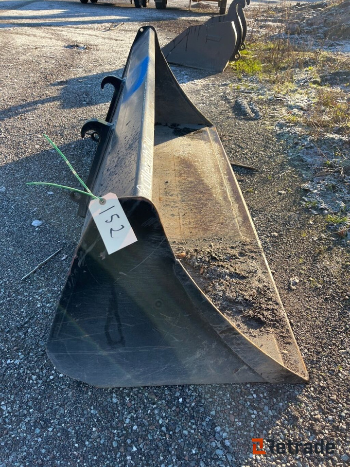 Lilleseth 230 skuffe /m trimafeste - بكت شيول: صورة 1 Lilleseth 230 skuffe /m trimafeste - بكت شيول: صورة 1