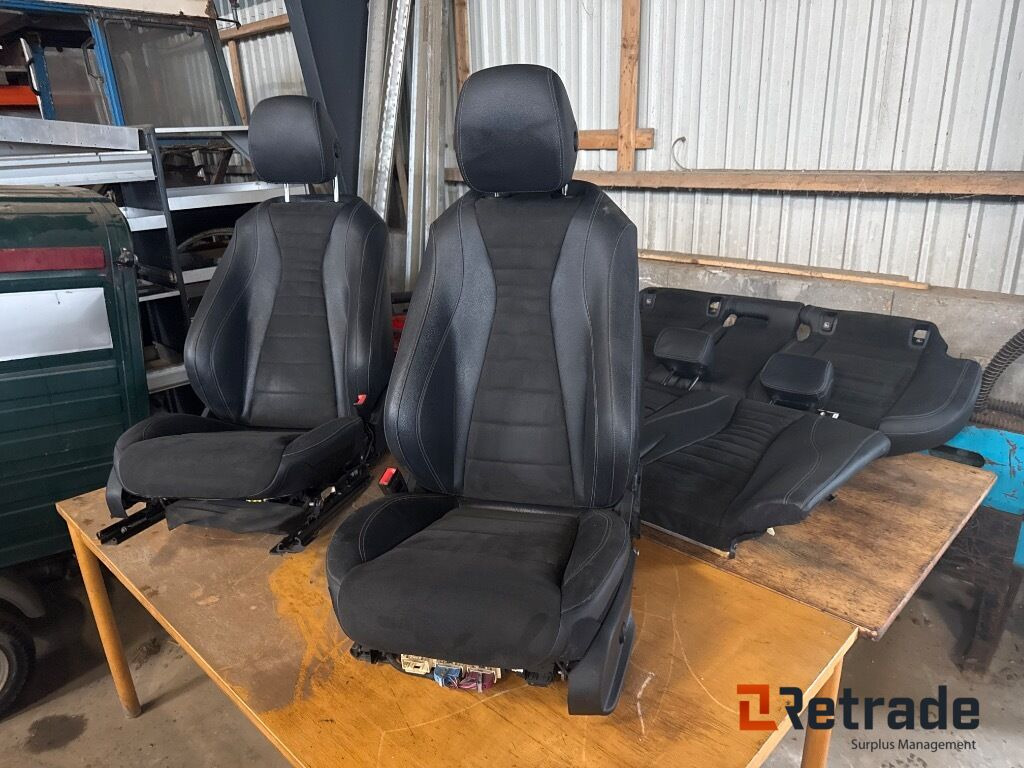 Mercedes Benz Dellæder - سيارة: صورة 1 Mercedes Benz Dellæder - سيارة: صورة 1