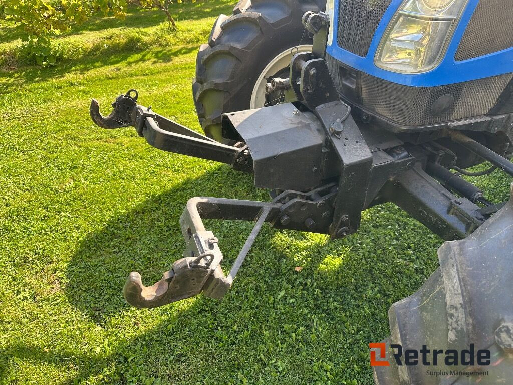 New Holland T4040 super steer traktor - آلات زراعية: صورة 4 New Holland T4040 super steer traktor - آلات زراعية: صورة 4