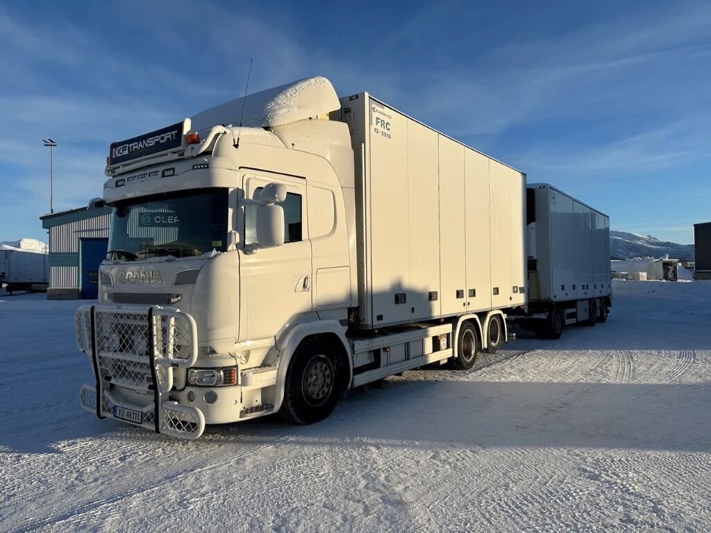 SCANIA R730 Highline - شاحنة صندوقية: صورة 1 SCANIA R730 Highline - شاحنة صندوقية: صورة 1