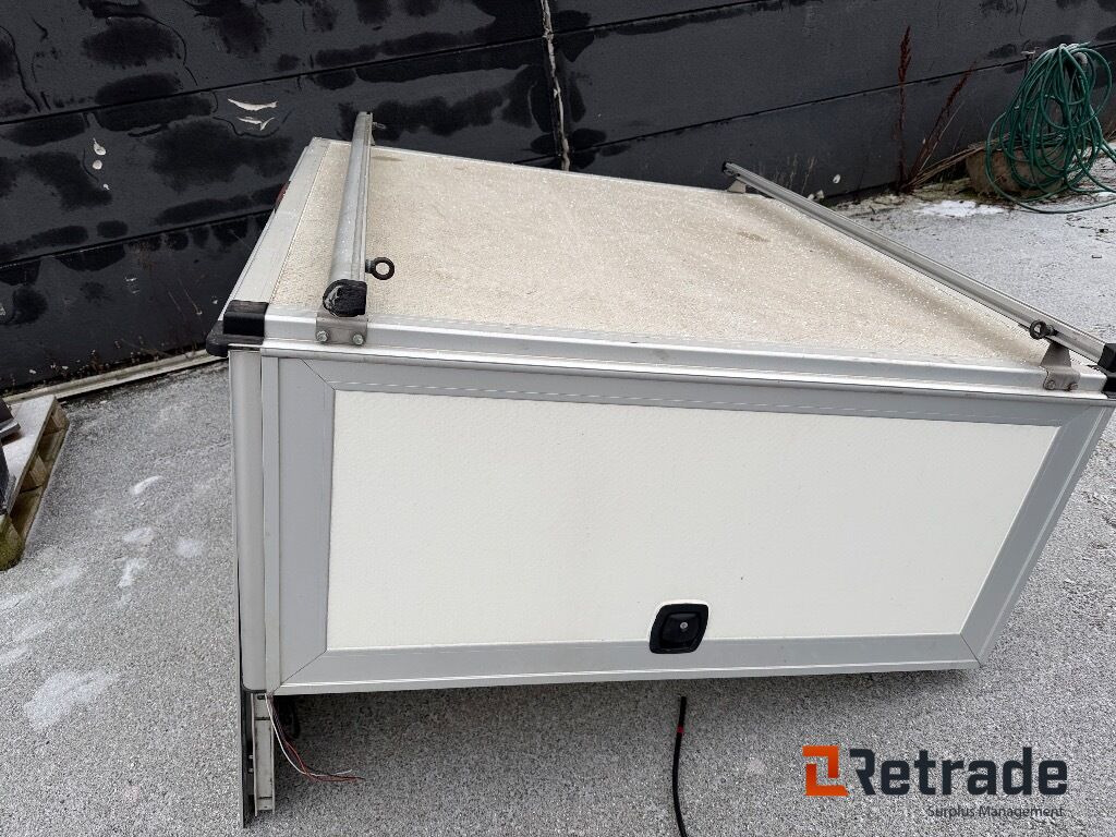 Skåp till Toyota Hilux - هيكل السيارة الخارجية - شاحنة البيك أب: صورة 2 Skåp till Toyota Hilux - هيكل السيارة الخارجية - شاحنة البيك أب: صورة 2