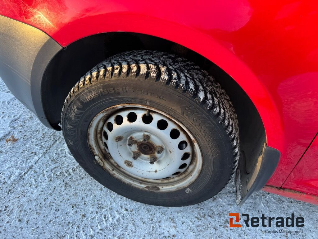 سيارة Skåpbil VW Caddy 1.9 TDI: صورة 12