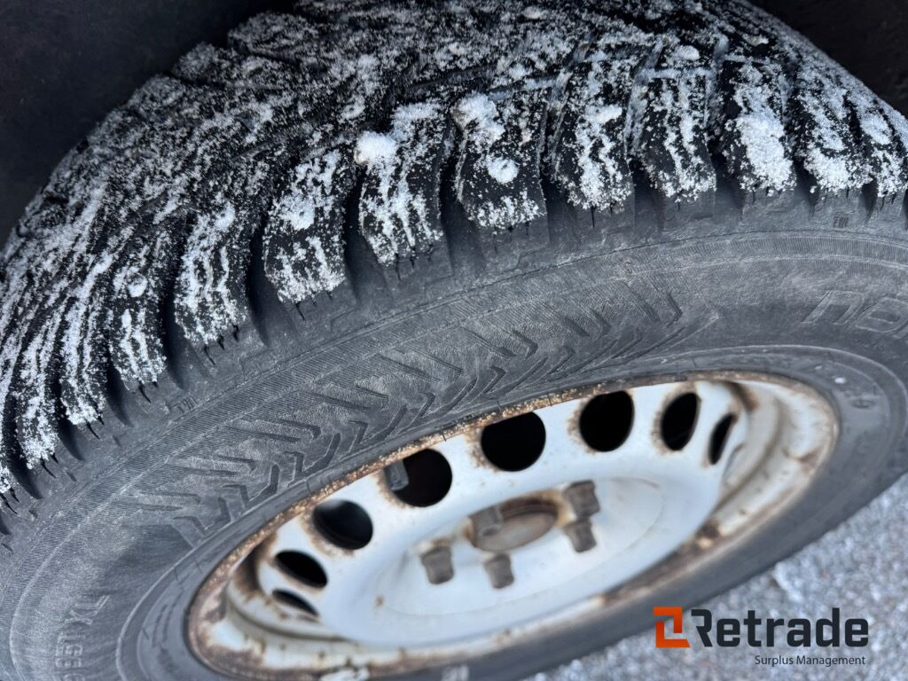 سيارة Skåpbil VW Caddy 1.9 TDI: صورة 17