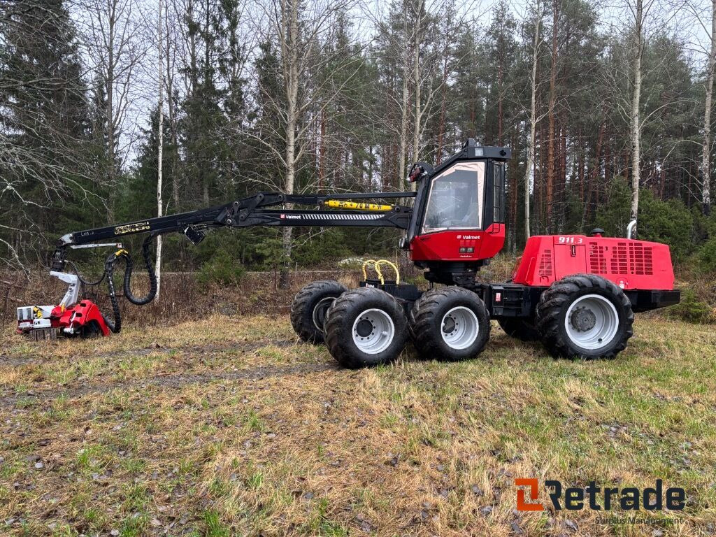 Skördare Valmet 911.3 Logmax 5000 - جرار شحن جذوع أشجار الغابات: صورة 1 Skördare Valmet 911.3 Logmax 5000 - جرار شحن جذوع أشجار الغابات: صورة 1