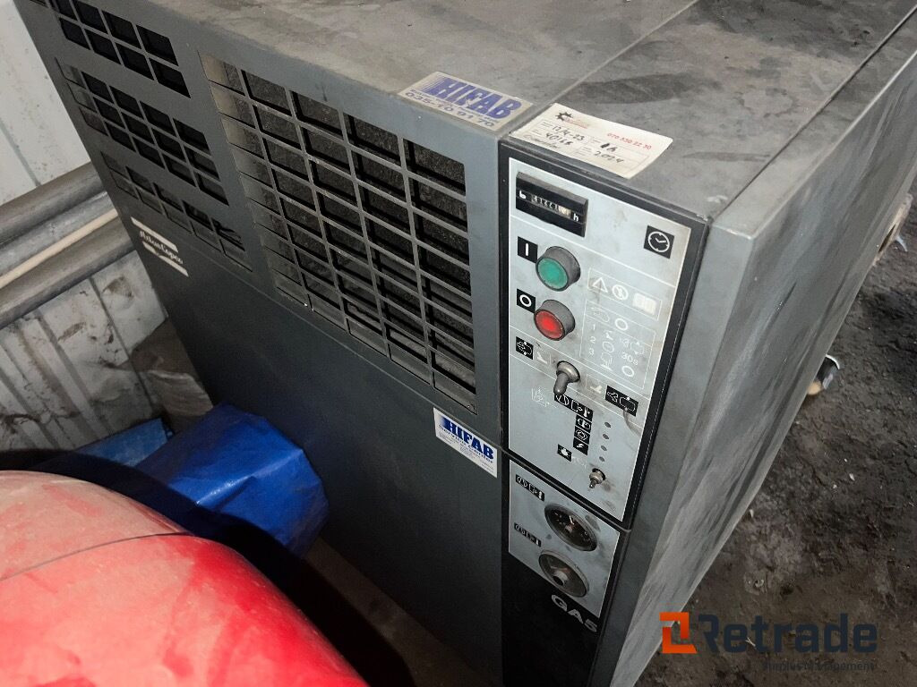 SkruvKompressor Atlas Copco GA5 & Gävle galvan lufttank 500liter - آلات الإنشاء: صورة 3 SkruvKompressor Atlas Copco GA5 & Gävle galvan lufttank 500liter - آلات الإنشاء: صورة 3