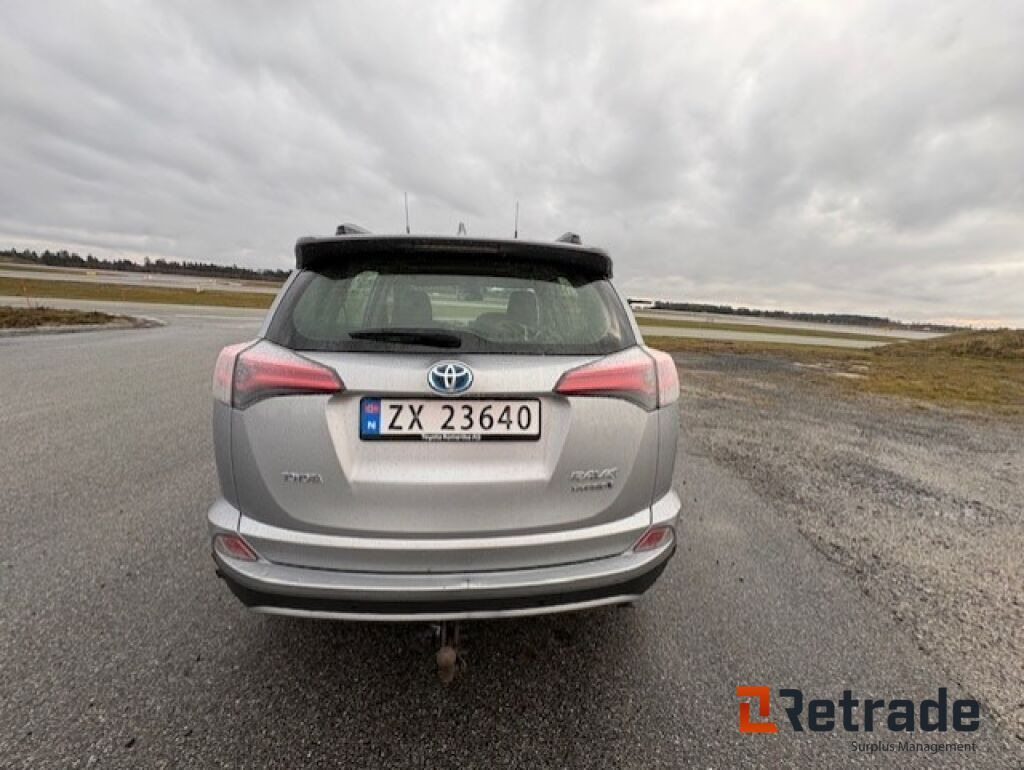 Toyota RAV4 - سيارة: صورة 4 Toyota RAV4 - سيارة: صورة 4