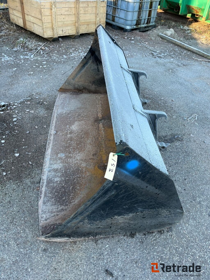 Traktorskuffe m/ Trimafeste - بكت شيول: صورة 1 Traktorskuffe m/ Trimafeste - بكت شيول: صورة 1