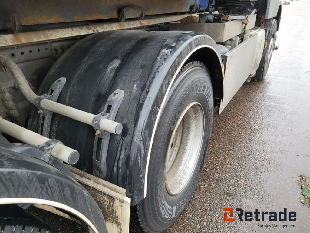 تأجير Tridem lastväxlare med flak Daf XF530 FAW Euro 6, låga mil -2022 Tridem lastväxlare med flak Daf XF530 FAW Euro 6, låga mil -2022: صورة 40 تأجير Tridem lastväxlare med flak Daf XF530 FAW Euro 6, låga mil -2022 Tridem lastväxlare med flak Daf XF530 FAW Euro 6, låga mil -2022: صورة 40