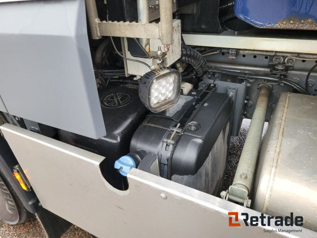 تأجير Tridem lastväxlare med flak Daf XF530 FAW Euro 6, låga mil -2022 Tridem lastväxlare med flak Daf XF530 FAW Euro 6, låga mil -2022: صورة 17 تأجير Tridem lastväxlare med flak Daf XF530 FAW Euro 6, låga mil -2022 Tridem lastväxlare med flak Daf XF530 FAW Euro 6, låga mil -2022: صورة 17