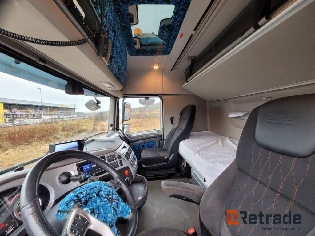 تأجير Tridem lastväxlare med flak Daf XF530 FAW Euro 6, låga mil -2022 Tridem lastväxlare med flak Daf XF530 FAW Euro 6, låga mil -2022: صورة 6 تأجير Tridem lastväxlare med flak Daf XF530 FAW Euro 6, låga mil -2022 Tridem lastväxlare med flak Daf XF530 FAW Euro 6, låga mil -2022: صورة 6
