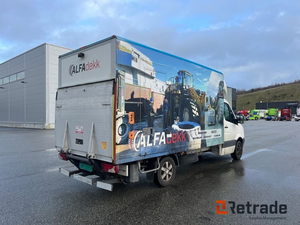 VOLKSWAGEN CRAFTER/ 2014 - شاحنة بصندوق مغلق: صورة 3 VOLKSWAGEN CRAFTER/ 2014 - شاحنة بصندوق مغلق: صورة 3
