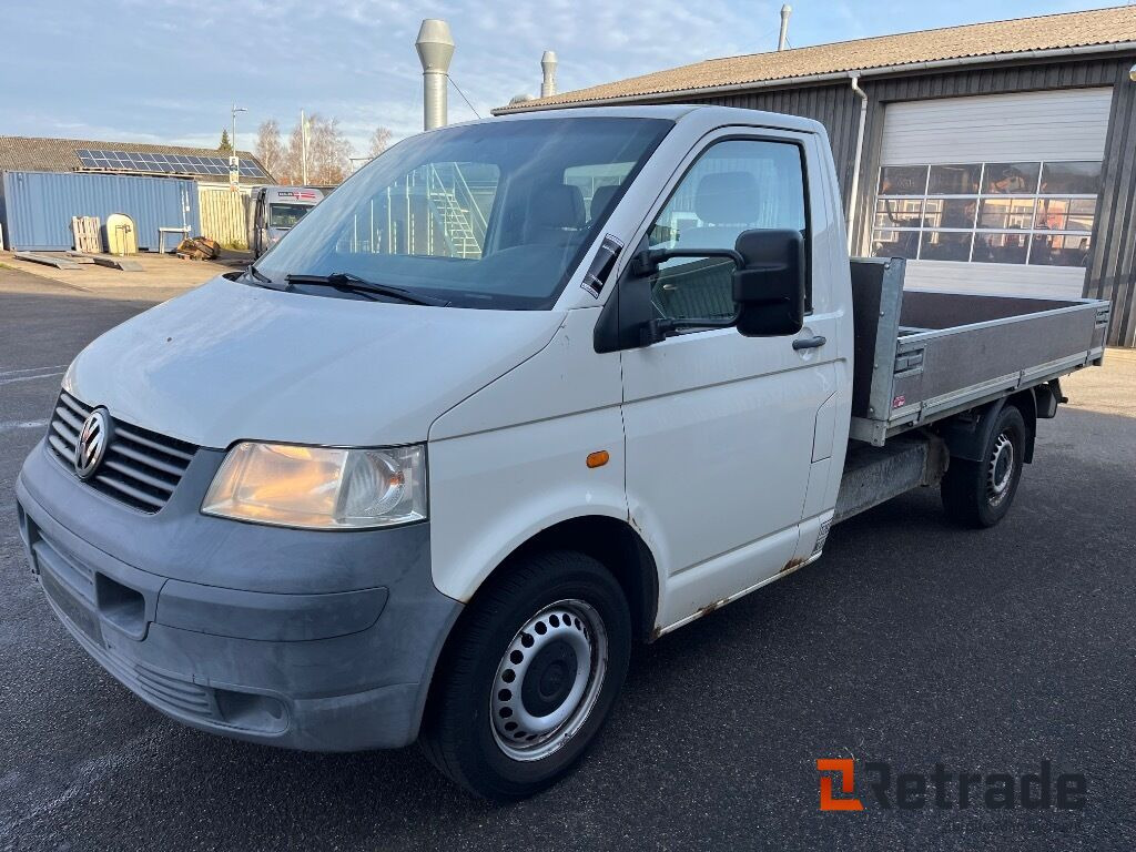 VOLKSWAGEN TRANSPORTER PICK-UP 2,5 TDI - شاحنة توصيل مفتوحة: صورة 1 VOLKSWAGEN TRANSPORTER PICK-UP 2,5 TDI - شاحنة توصيل مفتوحة: صورة 1