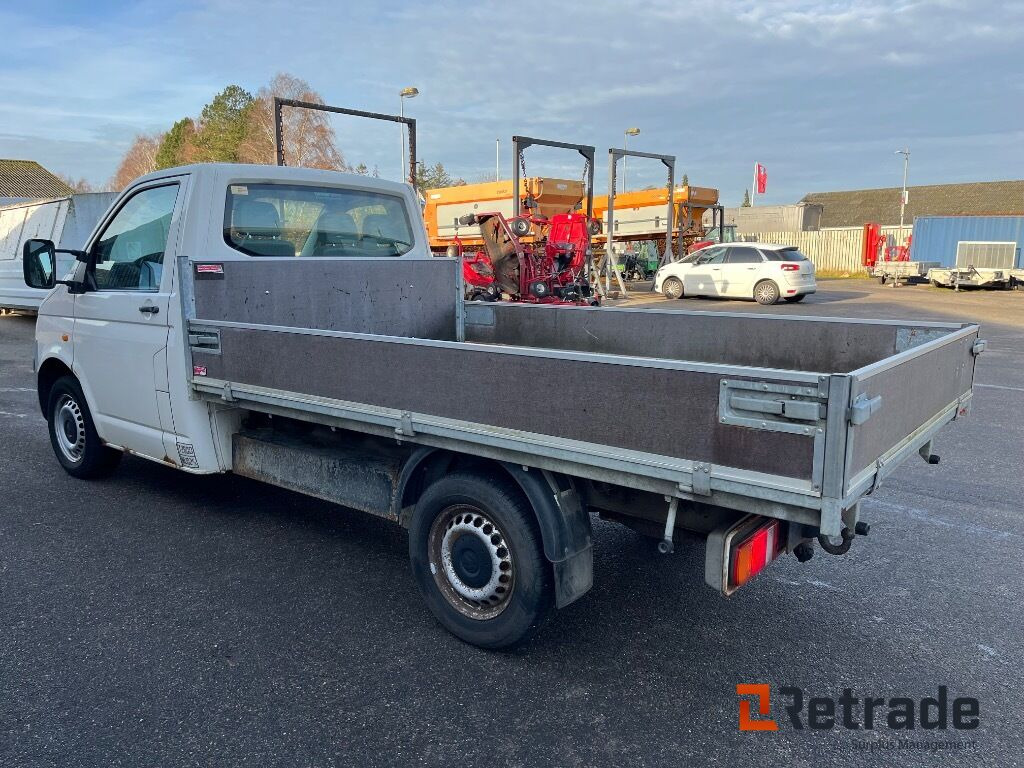 VOLKSWAGEN TRANSPORTER PICK-UP 2,5 TDI - شاحنة توصيل مفتوحة: صورة 4 VOLKSWAGEN TRANSPORTER PICK-UP 2,5 TDI - شاحنة توصيل مفتوحة: صورة 4