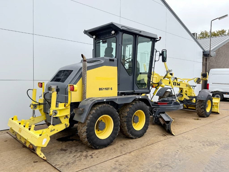 HBM HBM BG110T-5 - Front Blade + Ripper - ماكينة تسوية: صورة 4 HBM HBM BG110T-5 - Front Blade + Ripper - ماكينة تسوية: صورة 4