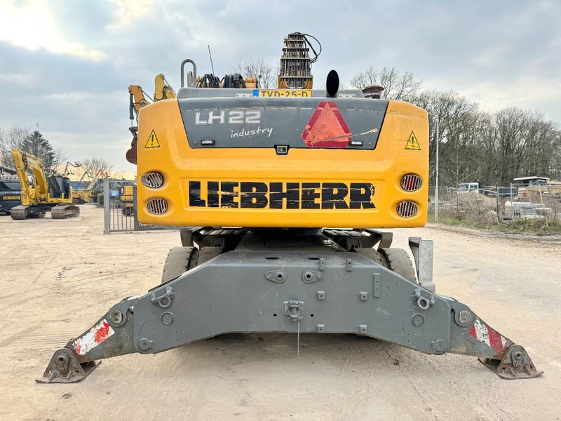 Liebherr LH22 M Litronic Excellent Working Condition / CE - آلة التعامل مع النفايات: صورة 3 Liebherr LH22 M Litronic Excellent Working Condition / CE - آلة التعامل مع النفايات: صورة 3