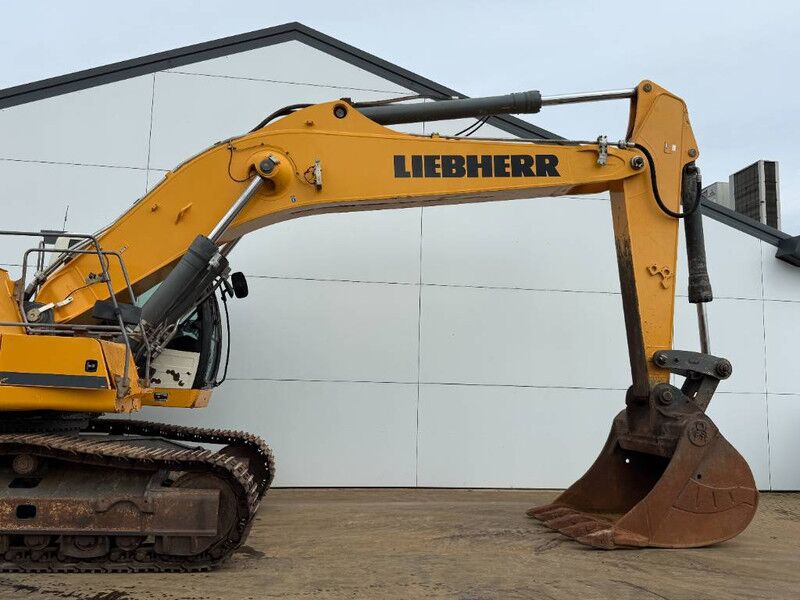 حفار زاحف Liebherr R946LC - Automatic Greasing / Rear + Side Camera: صورة 17 حفار زاحف Liebherr R946LC - Automatic Greasing / Rear + Side Camera: صورة 17