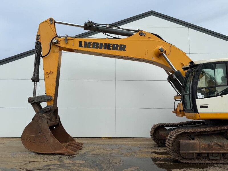 حفار زاحف Liebherr R946LC - Automatic Greasing / Rear + Side Camera: صورة 16 حفار زاحف Liebherr R946LC - Automatic Greasing / Rear + Side Camera: صورة 16