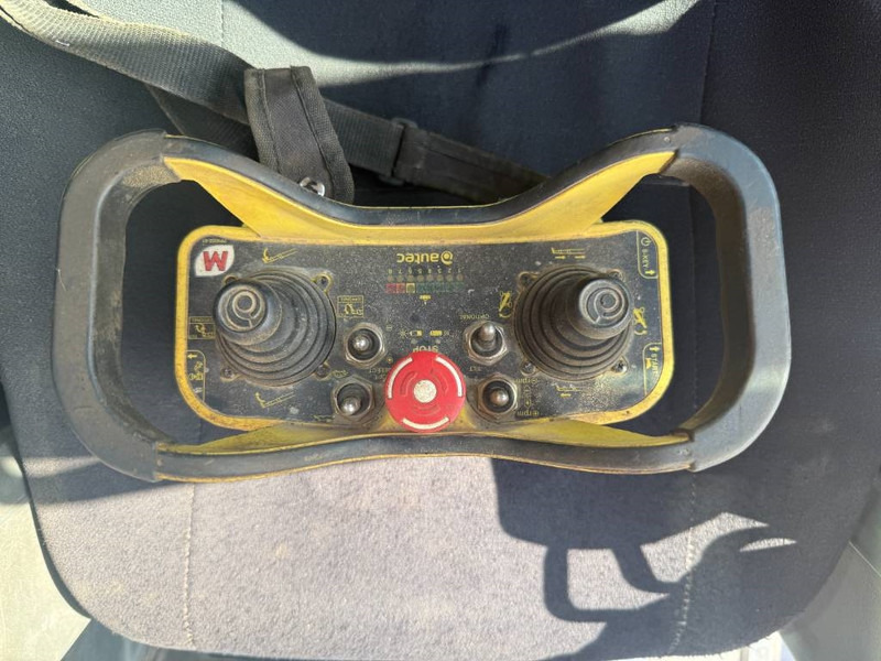 آلة رفع ونقل تلسكوبية MAGNI RTH5.30 - Remote Control / 4x4x4 / Airco: صورة 12 آلة رفع ونقل تلسكوبية MAGNI RTH5.30 - Remote Control / 4x4x4 / Airco: صورة 12