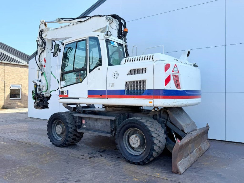 Volvo EW160D - Tiltrotator / Triple Boom / Auto Lube - حفار ذو عجلات: صورة 3 Volvo EW160D - Tiltrotator / Triple Boom / Auto Lube - حفار ذو عجلات: صورة 3