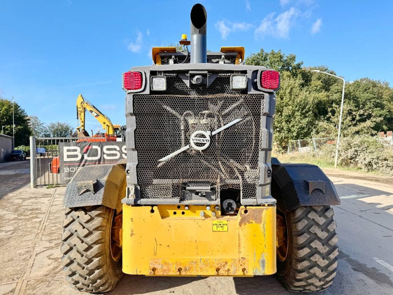 Volvo G960B - 4.90 Meter Blade / Backup Camera - ماكينة تسوية: صورة 3 Volvo G960B - 4.90 Meter Blade / Backup Camera - ماكينة تسوية: صورة 3