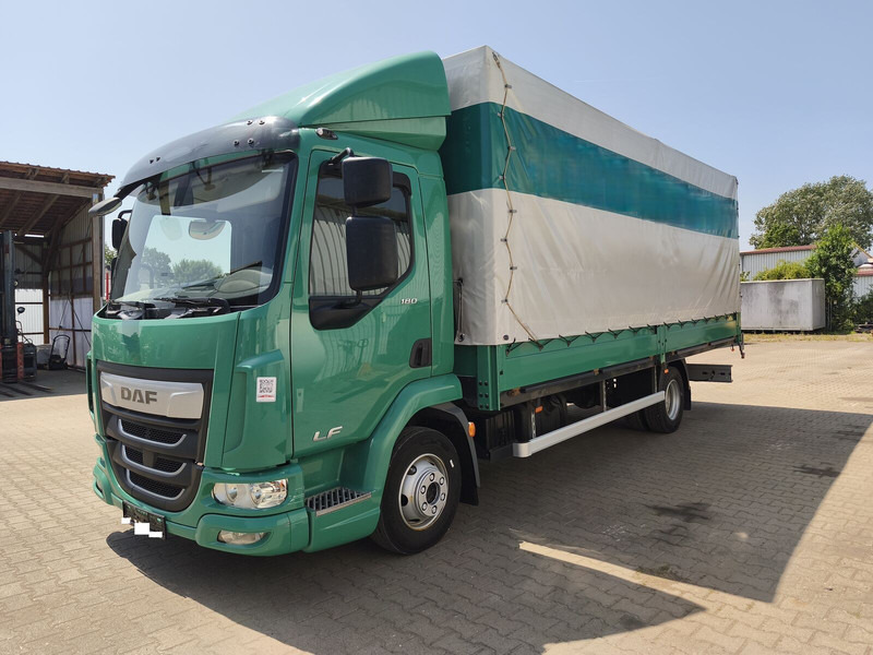 DAF LF 180 FA - شاحنة ذات ستائر جانبية: صورة 1 DAF LF 180 FA - شاحنة ذات ستائر جانبية: صورة 1
