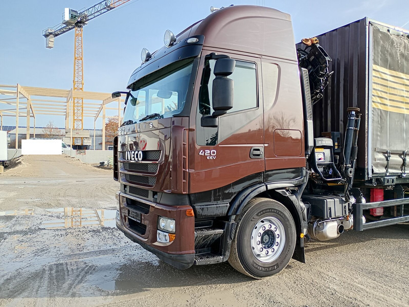 Iveco AS260S42Y/FS - شاحنة ذات ستائر جانبية, شاحنة كرين: صورة 5 Iveco AS260S42Y/FS - شاحنة ذات ستائر جانبية, شاحنة كرين: صورة 5