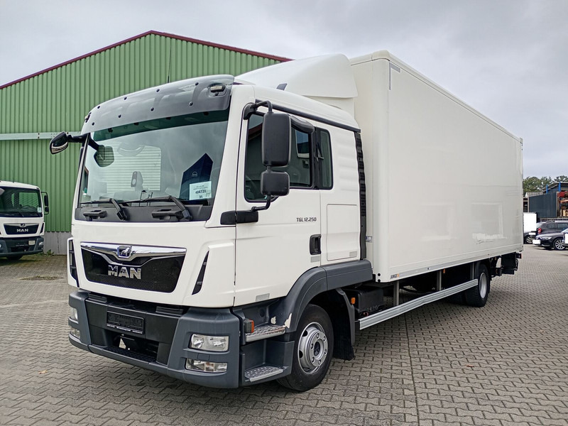 MAN 12.250 Koffer 4X2 Euro6 gFH Standklima LBW AHK (35) - شاحنة صندوقية: صورة 1 MAN 12.250 Koffer 4X2 Euro6 gFH Standklima LBW AHK (35) - شاحنة صندوقية: صورة 1