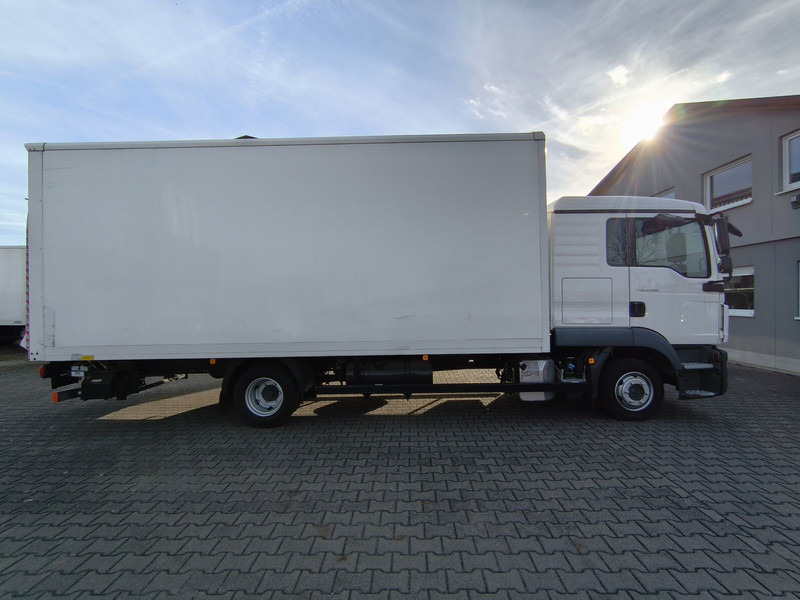 MAN TGL 8.190 Koffer gFH AHK LBW Euro 6 4x2 (11) TÜV NEU - شاحنة صندوقية: صورة 4 MAN TGL 8.190 Koffer gFH AHK LBW Euro 6 4x2 (11) TÜV NEU - شاحنة صندوقية: صورة 4
